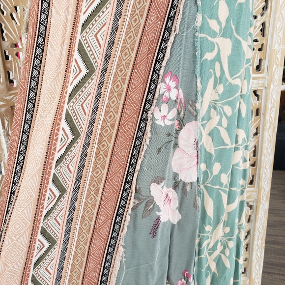 Floral Block Maxi Dress - Picture 3 of 5